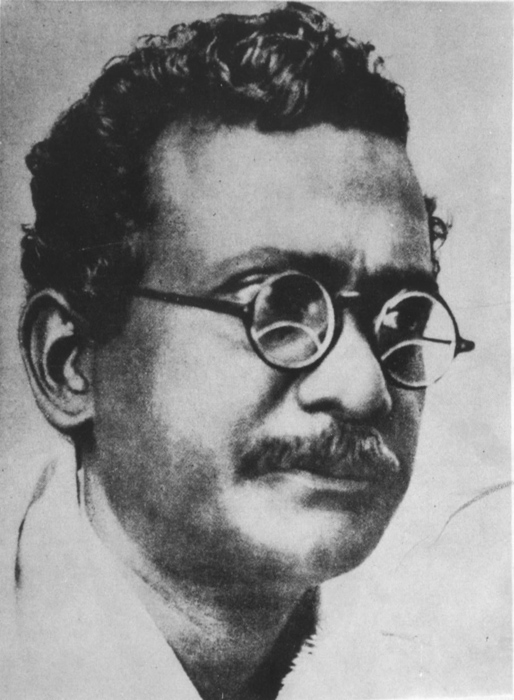 Nandalal preferred to speak with forms. He wrote letters in sketches, he greeted with pictures, he blessed with drawings. Visual form was his life-breath.